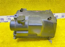 Корпус воздушного фильтра TOYOTA LAND CRUISER PRADO/HILUX SURF 2004 1770062140 VZJ120W/VZJ120/VZJ121W/VZJ121/VZJ125W/VZJ125/VZN210W/VZN210/VZN215W/VZN215 5VZFE, передний