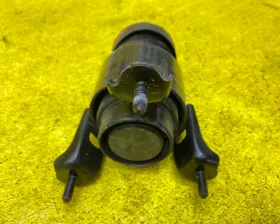 Подушка двигателя TOYOTA