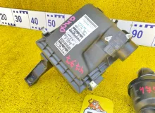 Корпус воздушного фильтра LEXUS CT200H 2011/Цвет 212 1770037290 ZWA10 2ZRFXE, передний