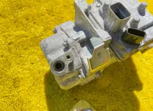 Компрессор кондиционера LEXUS RX450H/RX450HL 2017-2024 8837048070 GYL20W/GYL25W/GYL25L/GYL25R/GYL20W/GYL20L/GYL20R/GYL20/GYL26W/GYL26L/GYL26 2GRFXS, передний