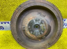 Маховик SUZUKI/MAZDA ESCUDO/VITARA/GRAND VITARA/PROCEED LEVANTE 2000/Цвет Z2U 1262077EA0 TL52W/TA52W/TJ52W/TD52W/TF52W/TD54W/TD54 J20A, передний