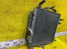 Радиатор основной TOYOTA HIACE/REGIUS ACE 1996/Цвет 2BH 1651067021 KZH106W/KZH106G/KZH100/KZH100G/KZH120/KZH120G/KZH126/KZH126G/KZH132/KZH132V/KZH138/KZH138V 1KZTE, передний