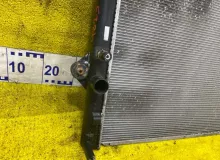 Радиатор основной TOYOTA LAND CRUISER PRADO/HILUX SURF 2004/Цвет 1E9 1640062230 VZJ120W/VZJ120/VZJ121W/VZJ121/VZJ125W/VZJ125/RZJ125W/RZJ125/TRJ120W/TRJ120/TRJ125W/TRJ125 5VZFE, передний