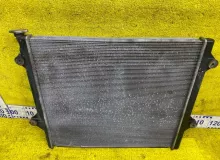 Радиатор основной TOYOTA LAND CRUISER PRADO/HILUX SURF 2004/Цвет 1E9 1640062230 VZJ120W/VZJ120/VZJ121W/VZJ121/VZJ125W/VZJ125/RZJ125W/RZJ125/TRJ120W/TRJ120/TRJ125W/TRJ125 5VZFE, передний