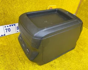 Бардачок между сиденьями Toyota