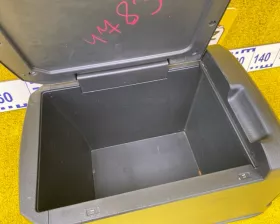 Бардачок между сиденьями Toyota