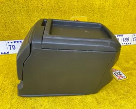 Бардачок между сиденьями Toyota