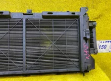 Радиатор основной NISSAN LEAF 2016/Цвет KH3 214103NK0A AZE0 EM57, передний