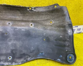 Подкрылок TOYOTA