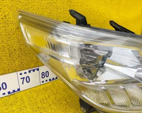 Фара TOYOTA