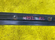 Полозья для сдвижной двери TOYOTA HIACE/REGIUS ACE 2009/Цвет 1E7 6830426110 KDH205/KDH205V/KDH206/KDH206K/KDH206V 1KDFTV, задняя левая