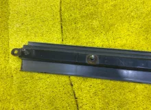 Полозья для сдвижной двери TOYOTA HIACE/REGIUS ACE 2009/Цвет 1E7 6830426110 KDH205/KDH205V/KDH206/KDH206K/KDH206V 1KDFTV, задняя левая
