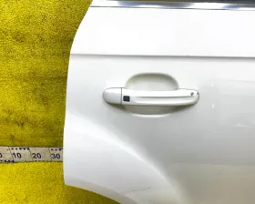 Дверь боковая