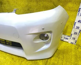 Бампер TOYOTA