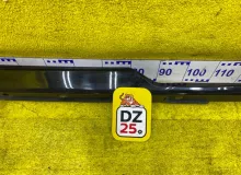 Накладка на порог TOYOTA VOXY/NOAH/ESQUIRE 2014/Цвет 202 7586028040 ZRR80G/ZRR80W/ZRR80/ZRR85G/ZRR85W/ZRR85/ZWR80/ZWR80G/ZWR80W 3ZRFAE, левая