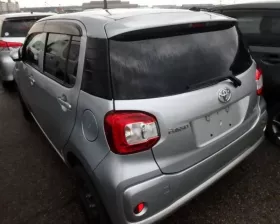 Крепление магнитофона Toyota