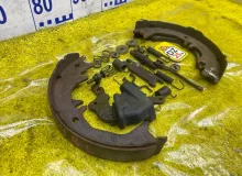 Механизм стояночного тормоза TOYOTA LAND CRUISER/LAND CRUISER CYGNUS/LX470 2003 UZJ100W/UZJ100L/UZJ100/FZJ100/FZJ105/HDJ100/HDJ100L/HDJ101/HDJ101K/HZJ105/HZJ105L 2UZFE, задний левый