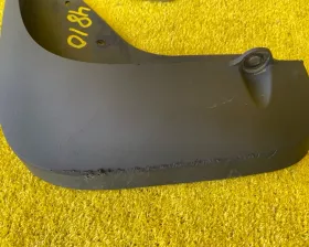Брызговик Nissan