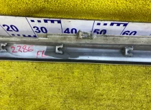 Накладка на порог HONDA FIT/SHUTTLE 2017/Цвет NH624P 71850T5B00 GK5/GP6/GP5/GP7/GP8/GK3/GK4/GK6/GK8/GK9 LEB, левая