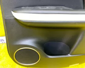 Обшивка дверей LEXUS