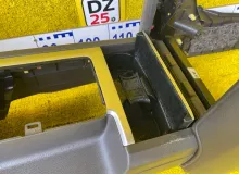 Бардачок между сиденьями TOYOTA LAND CRUISER PRADO 2021/Цвет 070 5891060240C0 TRJ150W/TRJ150L/TRJ150/TRJ152/TRJ155/GDJ150W/GDJ150R/GDJ150L/GDJ150/GDJ151W/GDJ151/GDJ155L/GDJ155R/GDJ155/GRJ150W/GRJ150L/GRJ150/GRJ151W/GRJ151/GRJ152/KDJ150/KDJ150L/KDJ155 2TRF