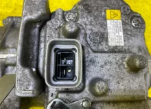Компрессор кондиционера LEXUS RX450H/RX450HL 2017-2024 8837048070 GYL20W/GYL25W/GYL25L/GYL25R/GYL20W/GYL20L/GYL20R/GYL20/GYL26W/GYL26L/GYL26 2GRFXS, передний