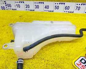 Бачок расширительный Toyota
