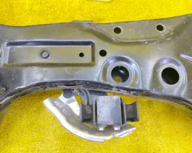 Балка под двс TOYOTA