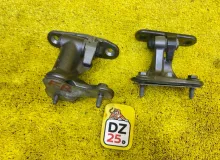Петля дверная Mercedes-Benz GLA-CLASS 2014/Цвет 787 A2467201237 WDC156/X156/156.942 M270E16/270.910/270910, передняя правая