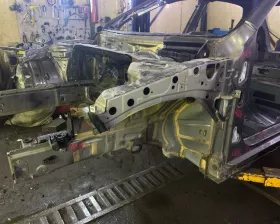 Лонжерон Mercedes-Benz