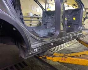Порог кузова Mercedes-Benz