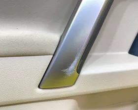 Обшивка дверей Toyota