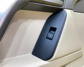 Обшивка дверей Toyota