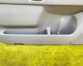 Обшивка дверей Toyota