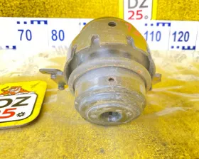 Подушка двигателя Toyota