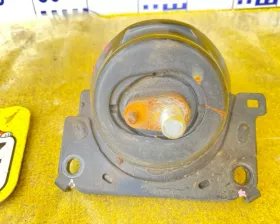 Подушка двигателя Toyota