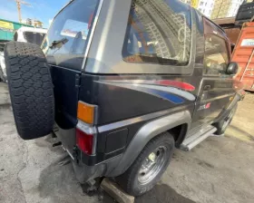 Молдинг лобового стекла DAIHATSU