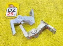 Петля дверная VOLKSWAGEN TIGUAN 2012 5N0831402 5NCTH/5NCCZ/5N1/5N2 CTHA/CTH, передняя правая