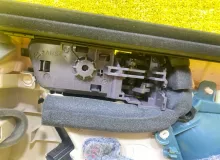 Обшивка дверей TOYOTA LAND CRUISER PRADO 2015-2024 67788X1M01 TRJ150W/TRJ150L/TRJ150/TRJ152/TRJ155/GDJ150W/GDJ150R/GDJ150L/GDJ150/GDJ151W/GDJ151/GDJ155L/GDJ155R/GDJ155/GRJ150W/GRJ150L/GRJ150/GRJ151W/GRJ151/GRJ152/KDJ150/KDJ150L/KDJ155 2TRFE, задняя левая