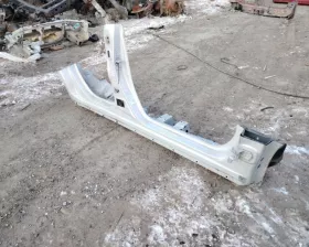 Порог кузова Mazda