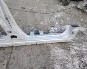 Порог кузова Mazda