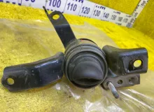 Подушка двигателя TOYOTA SIENTA/COROLLA FIELDER/COROLLA AXIO/PORTE/SPADE 2016/Цвет 1E7 1230547041 NSP170G/NSP172G/NSP172/NRE161/NRE161G/NSP141R/NSP141 2NRFKE, передняя правая