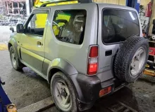 Накладка на крыло SUZUKI JIMNY WIDE/JIMNY 1998/Цвет Z2S 7753081A00Z2S JB33W/JB43W G13B, передняя правая