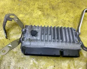 Блок управления двс TOYOTA