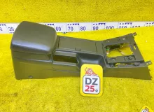 Бардачок между сиденьями SUZUKI ESCUDO/GRAND VITARA 2006/Цвет ZDL 7591064J005PK TA74W/TD54W/TD94W/TDA4W/TDB4W M16A, передний