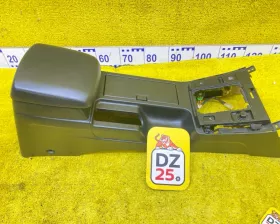 Бардачок между сиденьями SUZUKI
