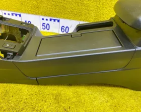 Бардачок между сиденьями SUZUKI