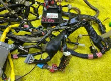 Коса под торпеду SUZUKI ESCUDO 2006/Цвет ZDL 3663064JD0 TA74W M16A, передняя