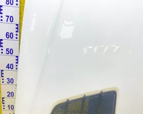 Капот Mercedes-Benz
