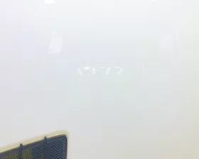 Капот Mercedes-Benz